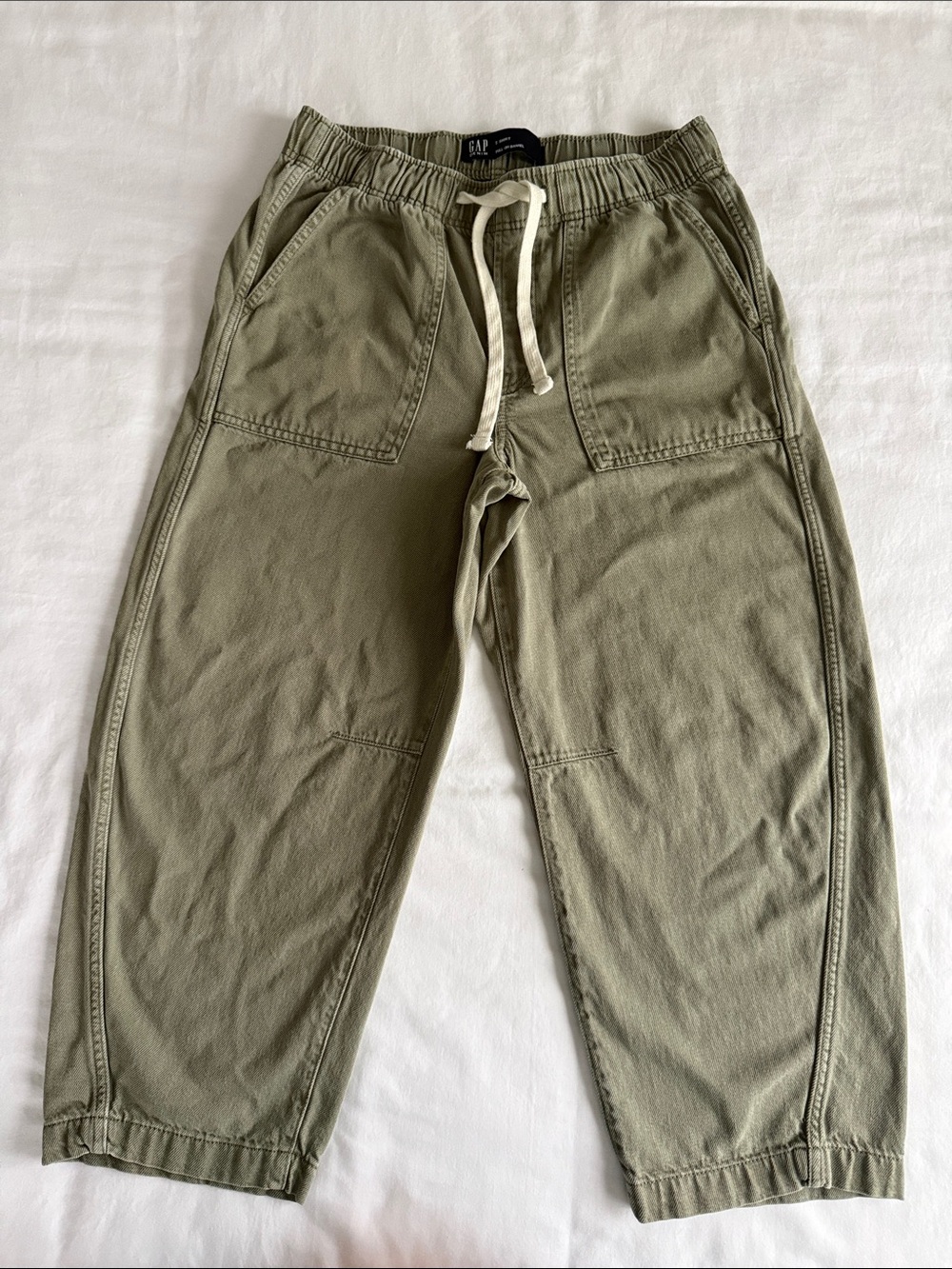 GAP women Olive Green Pull-On Barrel Cargo Pants S Short